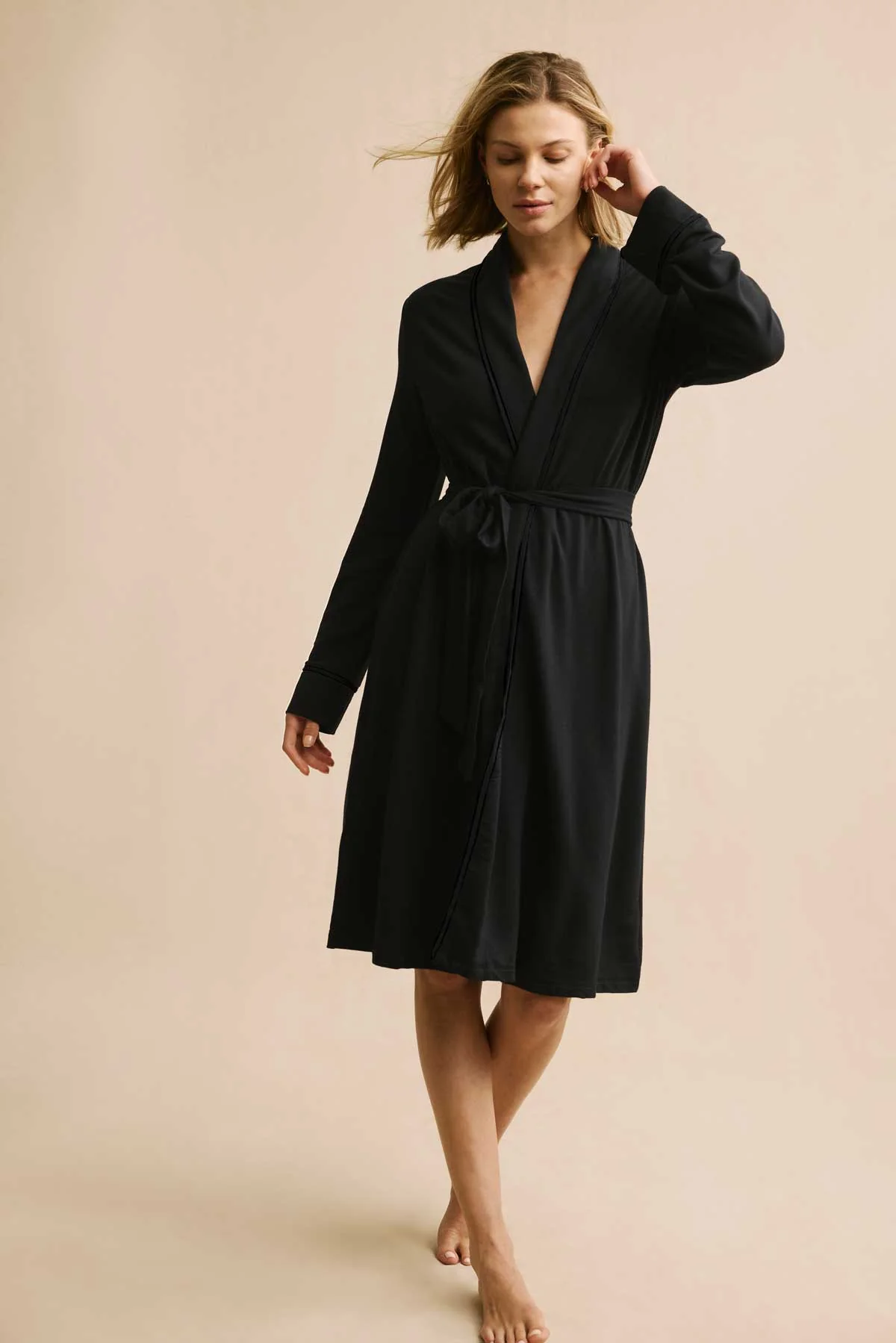 Relax Robe in Black - Image 2